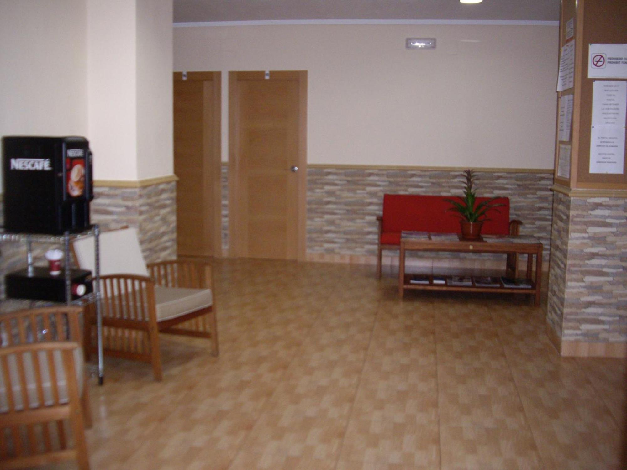 Hostal Abastos Walencja Zewnętrze zdjęcie
