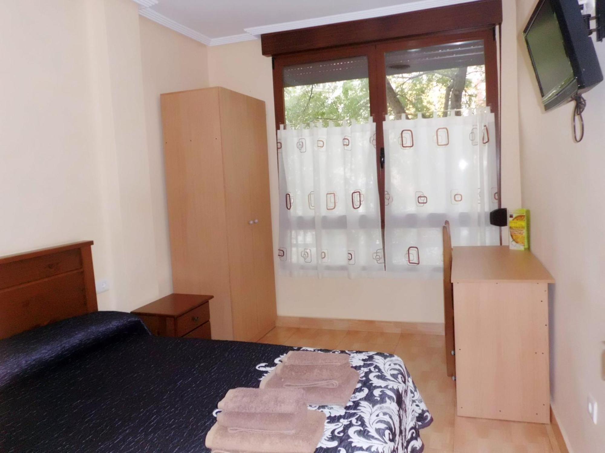 Hostal Abastos Walencja Zewnętrze zdjęcie