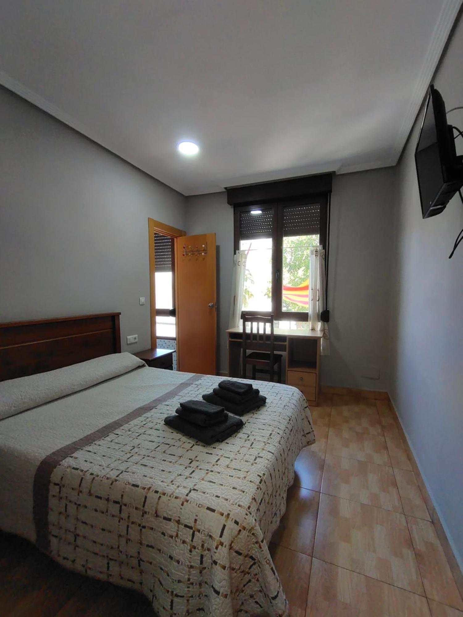 Hostal Abastos Walencja Zewnętrze zdjęcie
