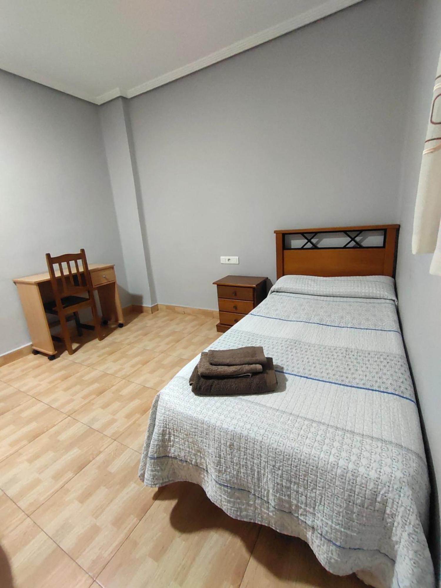 Hostal Abastos Walencja Zewnętrze zdjęcie