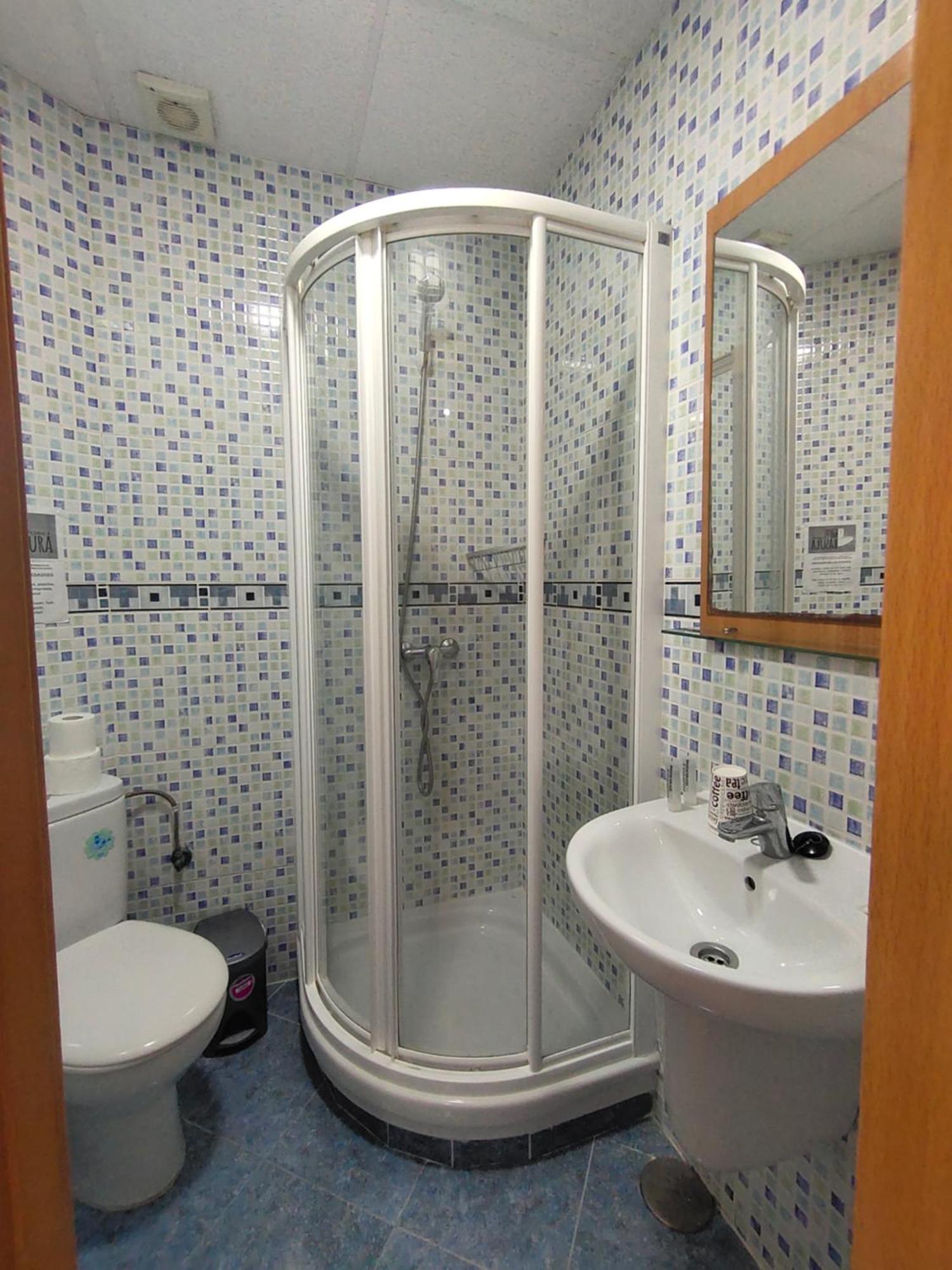 Hostal Abastos Walencja Zewnętrze zdjęcie