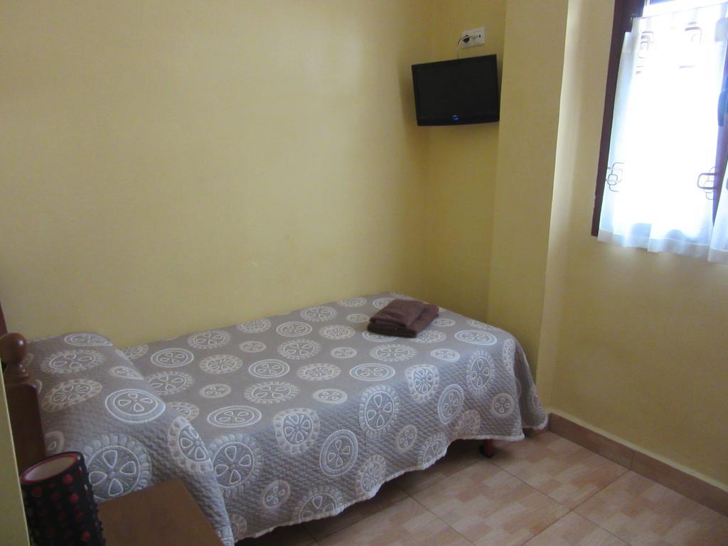 Hostal Abastos Walencja Zewnętrze zdjęcie